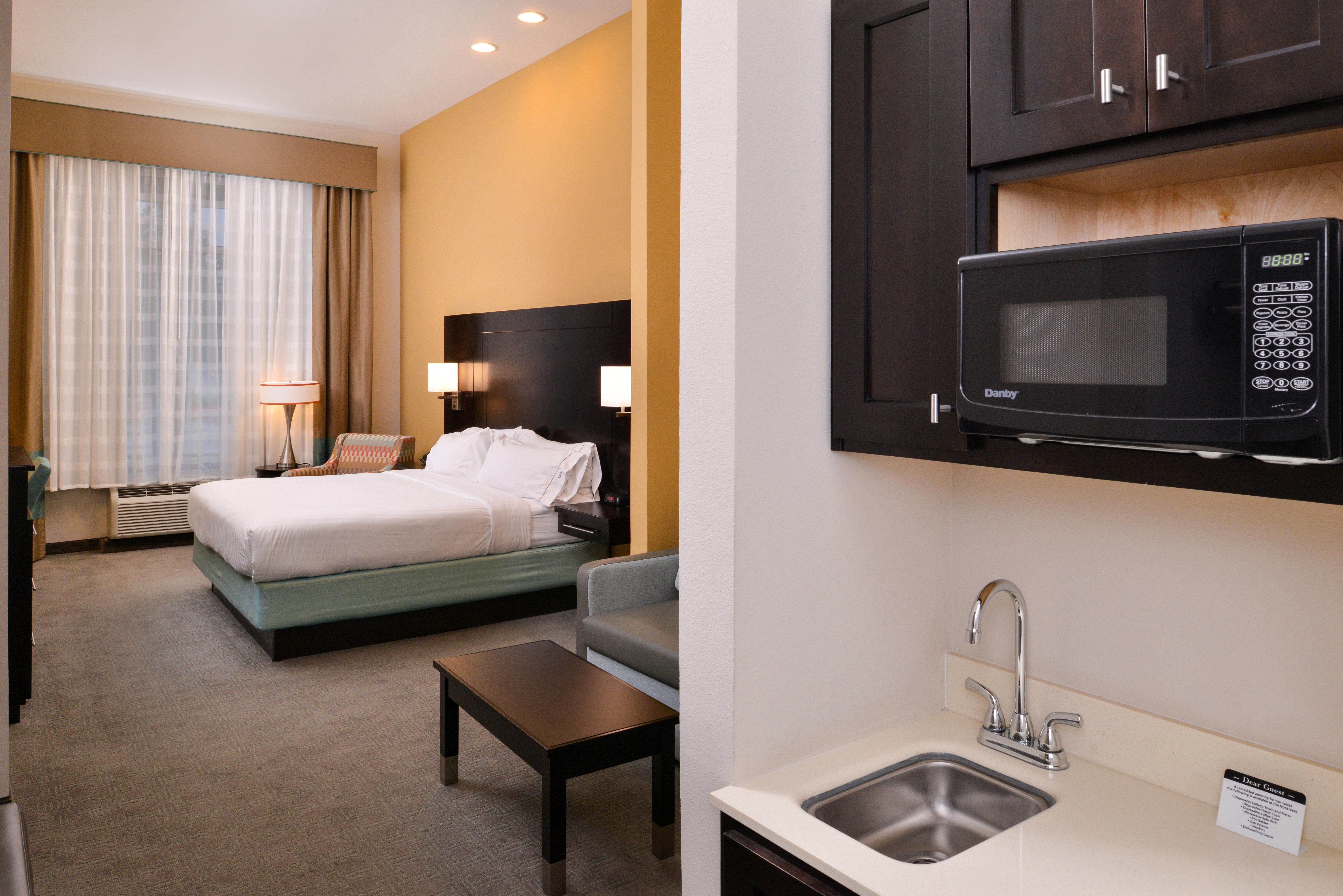 Holiday Inn Express & Suites Austin South By Ihg Exterior foto