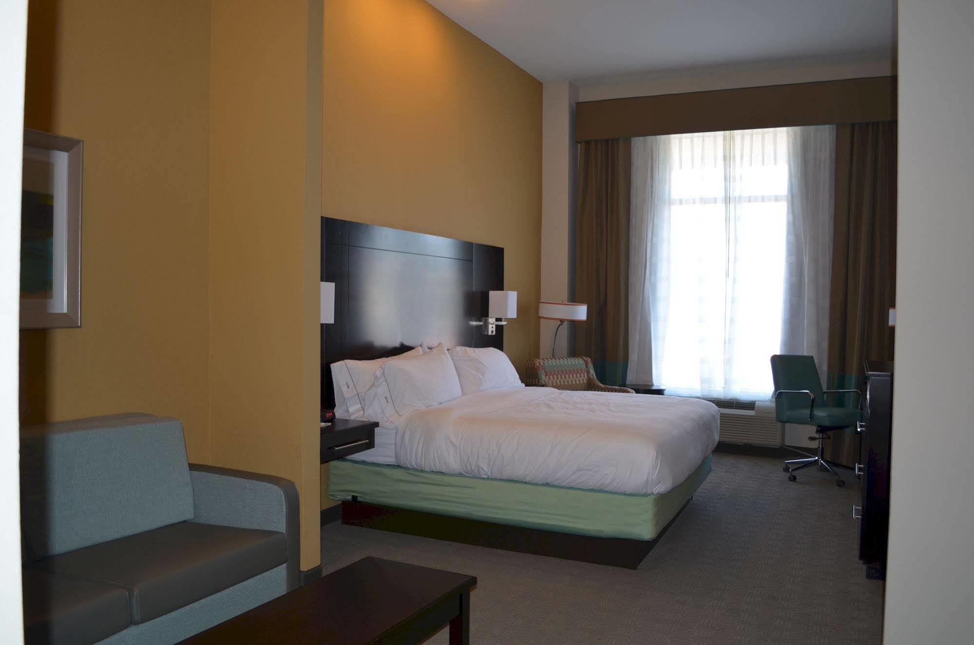 Holiday Inn Express & Suites Austin South By Ihg Exterior foto